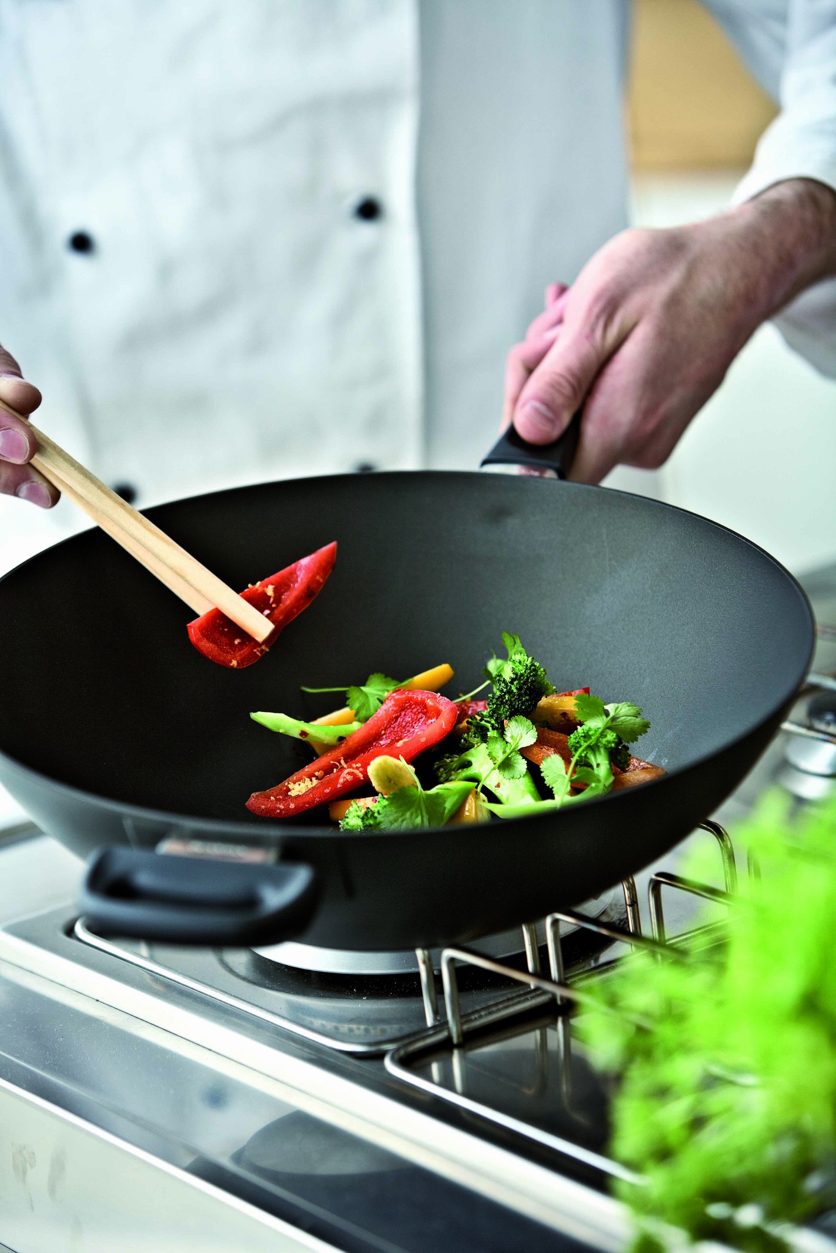 Scanpan Classic Induction 12 1/5 Inch Nonstick Wok – Compatible with All Cooktops, Induction Ready, Metal Utensil Safe, Oven Safe to 500°F, Dishwasher Safe - Image 6