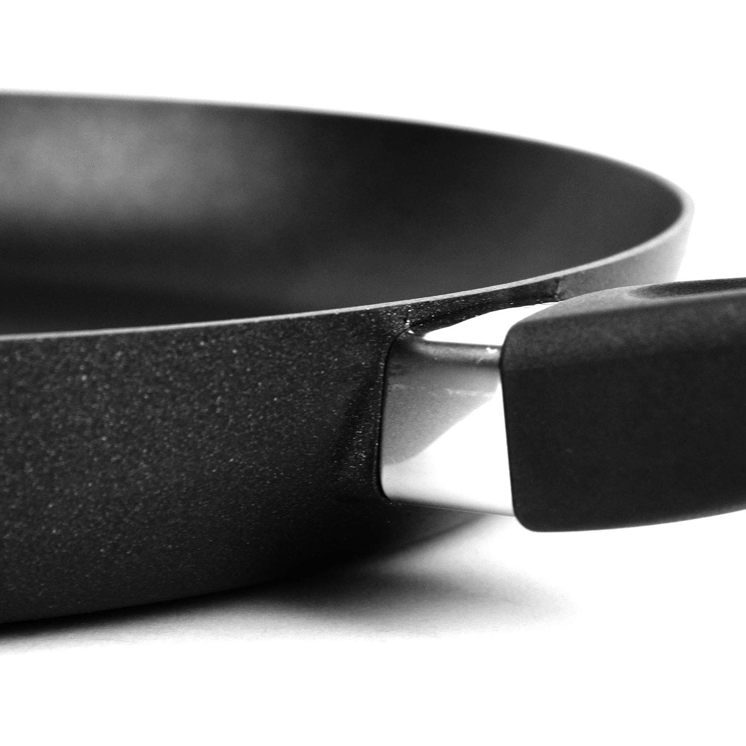 Scanpan Classic Nonstick Fry Pan Skillet Set with Lids (8 & 10.25-inch) - Image 3
