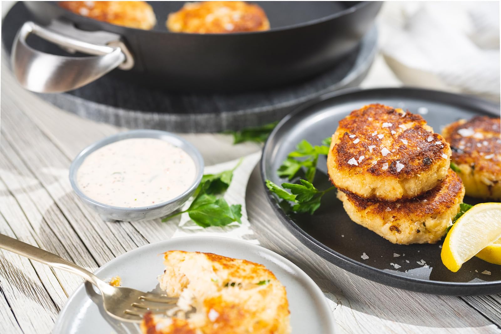 Scanpan Professional 4.25 qt Nonstick Saute Pan with Lid - Compatible with All Cooktops, Induction Ready, Metal Utensil Safe, Oven Safe to 500°F, Dishwasher Safe - Image 3